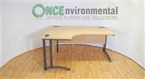 Morris1800 x 1200 Morris Ergonomic desk LH in oak 