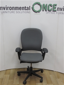 SteelcaseSteelcase Leap V1 Chair Available In Any Colour Fabric 12 IN STOCK 