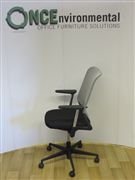Vitra-meda-2-xl-chair-1-1239_thumbnail.jpg